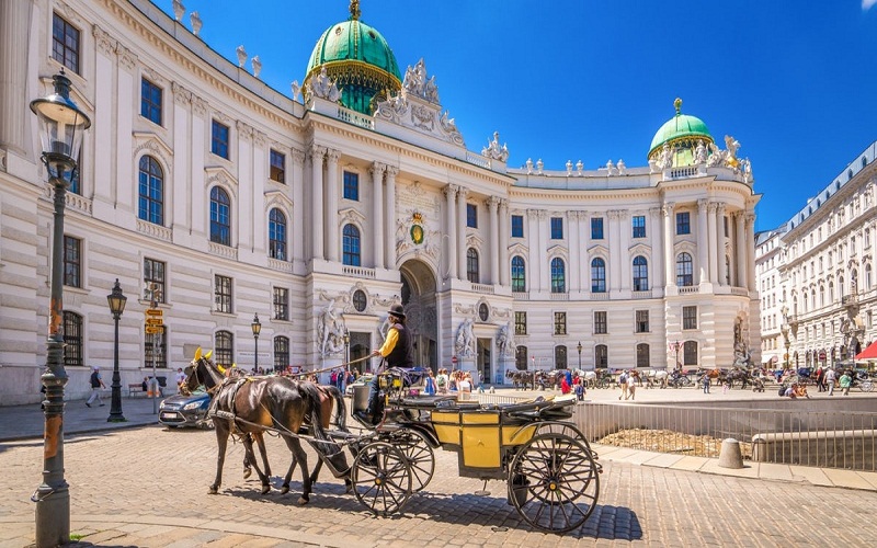 11 essential places you have to attraction in Vienna
