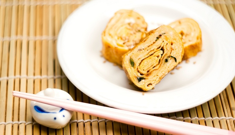 Japanese Tamagoyaki Omelet: Recipe