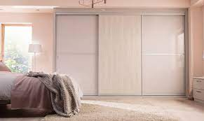 What Are Fitted Wardrobes?