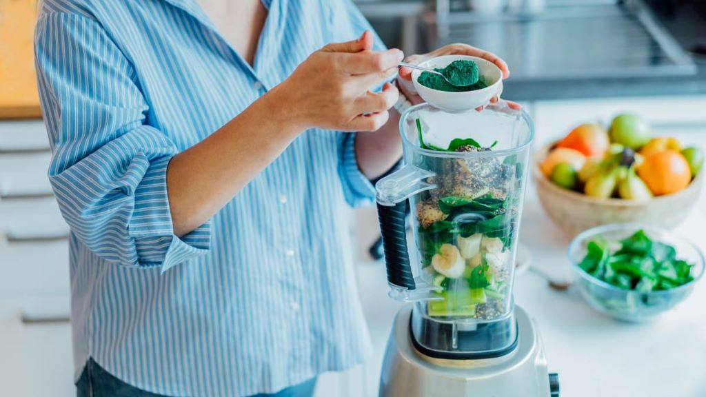 Best Budget Blenders That Deliver Powerful Performance Without the High Price