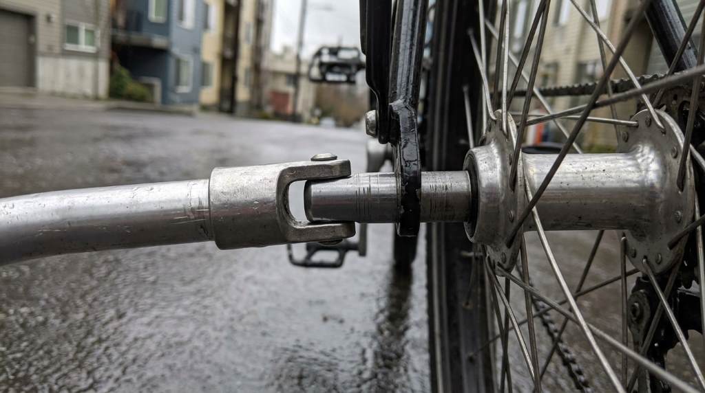 Secure bicycle trailer connection for climbing Portland Oregon hills