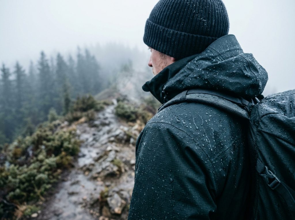 How to Stay Warm and Dry on Wet Winter Outdoor Adventures